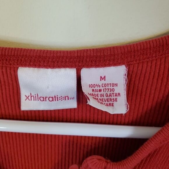 Red 3/4th Sleeve Henley Clasp Shirt - Picture 7 of 9